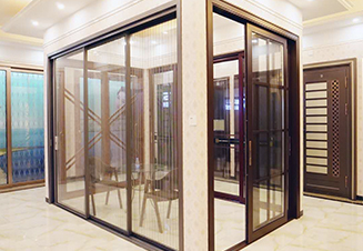 超凡国际极窄三连 超凡国际极窄三连