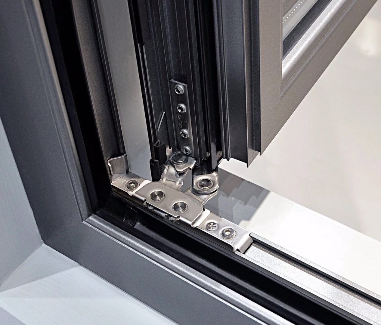 超凡国际优质进口五金 超凡国际优质进口五金